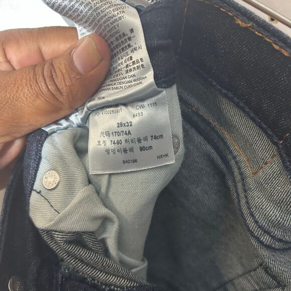 Levi’s 514 Straight Leg 5 Pocket Dark Blue Wash Denim Jeans Men’s Size 29x32 - Picture 2 of 7